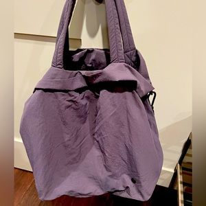 Lululemon athletic bag